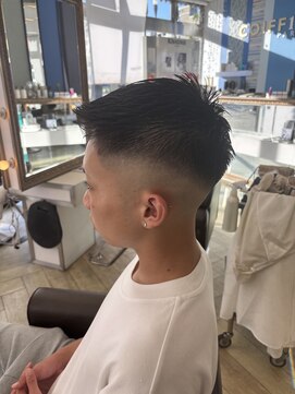 コワファースト 大分(COIFF1RST) フェードカット