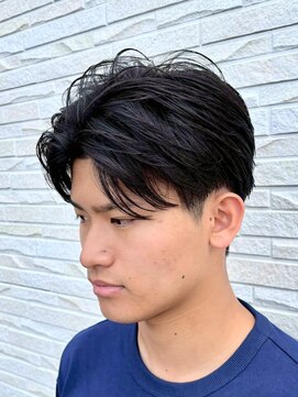 アントバイフィフス 秋田(unt by fifth) 秋田メンズパーマ波巻きスパイラルパーマセンターパートフェード