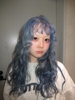 ノイル バイ キートス(neul by kiitos)&nbsp;アイスブルー×パーマ風スタイリング