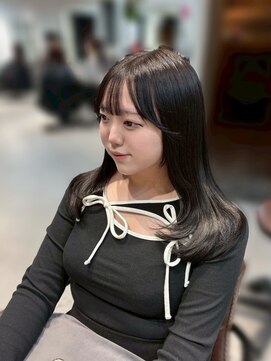 ザシェノンウメダ(THA CHAINON UMEDA) イメチェン/ピンクベージュ/アンブレラカラー/前髪/心斎橋