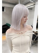 ミラ 新宿(MILA)&nbsp;ホワイトカラー/切りっぱなしボブ