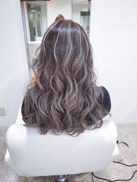 メルマードバーベル(Mermard Bavel) ダークラベンダー×アッシュベージュ