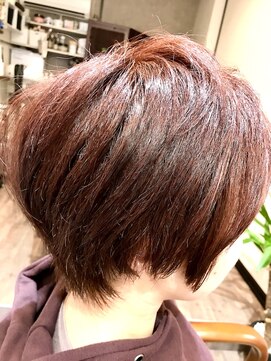 ヘアーアンドビューティー ロカヒ(HAIR&BEAUTY LoKaHi) シンプルショートボブ