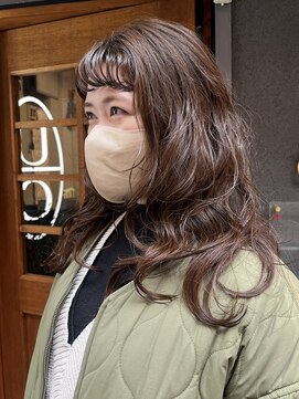 ウィーク 梅田(UiiC) ロングゆるふわパーマ【uiic stylist rira】