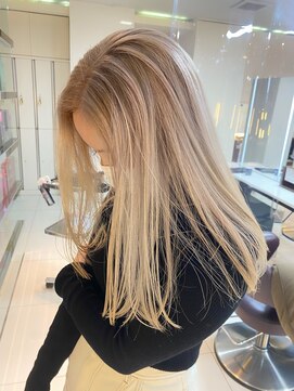 シエル バイ ケンジ 登戸 生田(CIEL by KENJE) 【ブリーチのみ】ペールブロンド