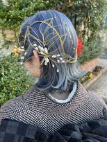 ファーレンピュア(FAHREN PURE)&nbsp;ボブ／ハイトーン／ブルー／韓国ヘア／成人式