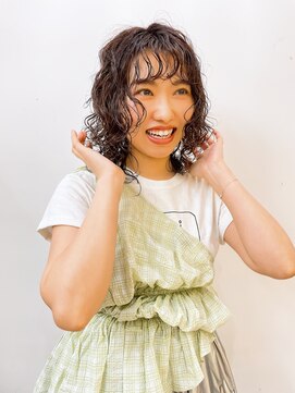 ノーム バイ アウラ(norm. by aura) レイヤー×ミディアムパーマ