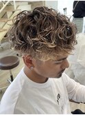 波巻きスパイラルパーマメンズマッシュパーマツイストパーマ