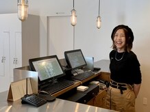 ノノリリ(NONORIRI)の雰囲気（受付ブース。お荷物は鍵付きロッカーへお預け下さい［髪質改善］）