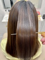 サロウィン 那覇店(SALOWIN)&nbsp;ダークアッシュココアベージュマロンベージュフェミニンロング