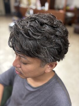 リル 西宮(LiL') 【LiL'西宮】メンズツーブロックパーマ