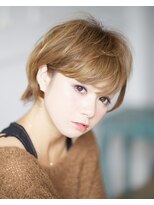 リル(Rire) 30代40代50代大人小顔ショート耳かけ丸みくびれ