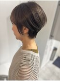白髪ぼかしショートボブレイヤーカット白髪ぼかしハイライト