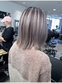 ハイライトカラーミルクティーベージュレイヤーカットオルチャン