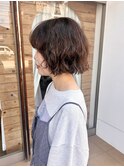 パーマを活かしたボブスタイル