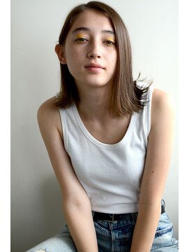 ミラバイグリーン(Mira by green) ベージュカラー×前下がり【センターパート】 02