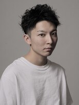 ジュネス(JUNES)&nbsp;２ブロックパーマショート/ サイドパート/ かき上げヘア