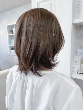 キャアリー(Caary) 福山市美容室Caary人気 ミルクティーアッシュ抜け感ヘア