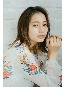 フェティッシュ(fetish) インナーカラー　ミディアムレイヤー