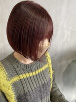 ティティ(TiTi)&nbsp;20代シースルーバングハイライトパープルカラーショートボブ