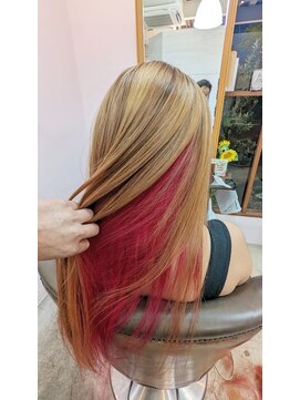 アズヘアー ラペ 三日市店(A'z hair LAPAIX) チラ見えが可愛い2色ヘア◇ブロンド×ピンクインナーカラー