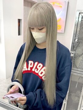 ウィコ 新宿(WICO) white greige [新宿駅/大人ガーリー]