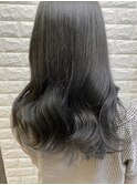 ブリーチなしてつくる暗めグレーカラー
