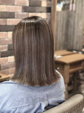 ホワイト 伊勢崎(WHITE) 他店カラームラをリペア！ナチュラルハイライト☆