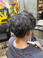 カーニー 上野(kearny)&nbsp;波巻きスパイラルパーマツイストスパイラルパーマ波巻きパーマ