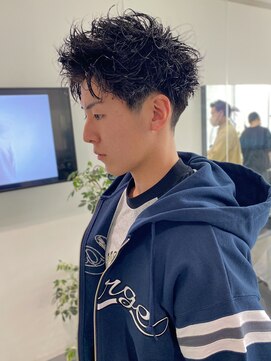 レフ(LEF) ピンパーマ/無造作/スパイキーショート/刈り上げ