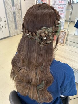 ベルデイズ 関内店(BELDAYS) お花ハーフアップ