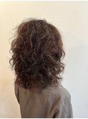 くせ毛を活かすミディアムレイヤー　NYドライカット