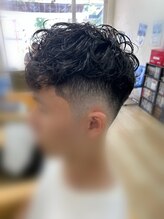勇2 カーリーパーマ