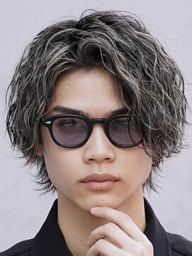 フィフス 天神大名(fifth) 天神大名メンズパーマツイストスパイラルパーマ波巻きパーマ強め