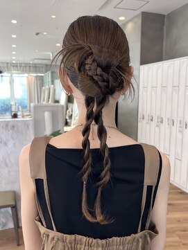 アトロ(Atoro) お呼ばれヘアセット