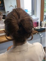 ココエ ヘアアンドリラックス(cocoe Hair&Relax)&nbsp;髪飾りモチーフりぼん。