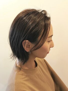 フープヘアー(HOOP.HAIR) 【ＨＯＯＰ】前髪なし耳かけ切りっぱなしボブ