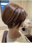 ショートボブ