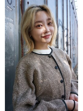 ブゾン(buZon) 【buZonブゾン】切りっぱなしハイトーンボブ