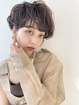アッシュ 下北沢店(Ash) フワフワパーマの耳掛け丸みショートボブ