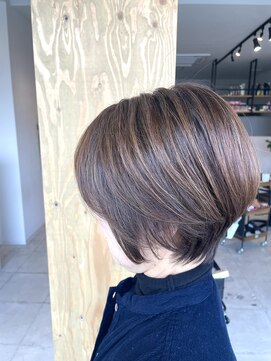 ヨーロー(YOLO) 白髪ぼかしハイライト