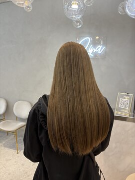 ジーナエス 札幌(Zina S) ミルクティーベージュ