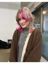 レコ 渋谷(LECO) ベージュ×ピンクのコントラストウルフ