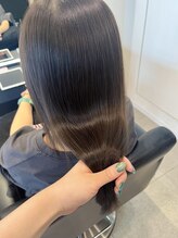 7.仕上げは活性酸素除去ケアで“未来の美髪”を守る