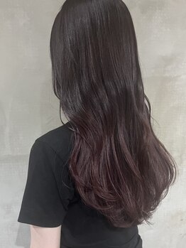 キャピタル ノウ(CAPITAL nou)の写真/おしゃれを楽しむグレイカラーが人気。気になる白髪も上手にカバーして大人のトレンドを楽しめます♪