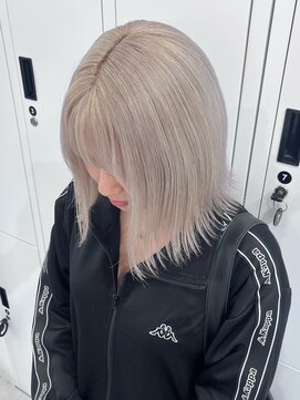 リル 溝の口(LiL) ホワイトグレージュ/溝の口/ブリーチ/ダブルカラー