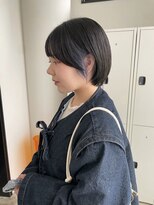 エイチ(811)&nbsp;ヘアカラーグレージュカチモリヘアレイヤーボブ50代ボーイッシュ
