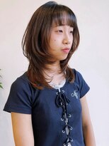アヴァンセ サニー美容室&nbsp;顔周りカット レイヤーカット ウルフ シースルーバング ブラウン