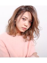 レヴィア(REVIA)&nbsp;柔らかパーマのクラシカルボブ