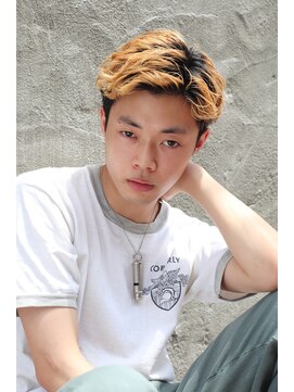 ブークル(boucle) ハイトーンカラーをアクセントにした男気ベリショ！